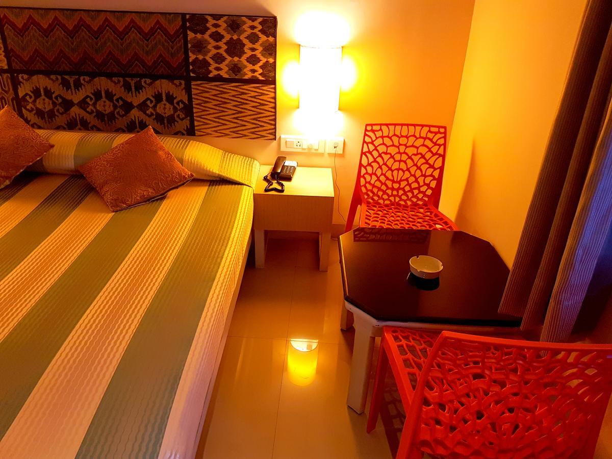 Hotel Samudra Puri Exterior photo