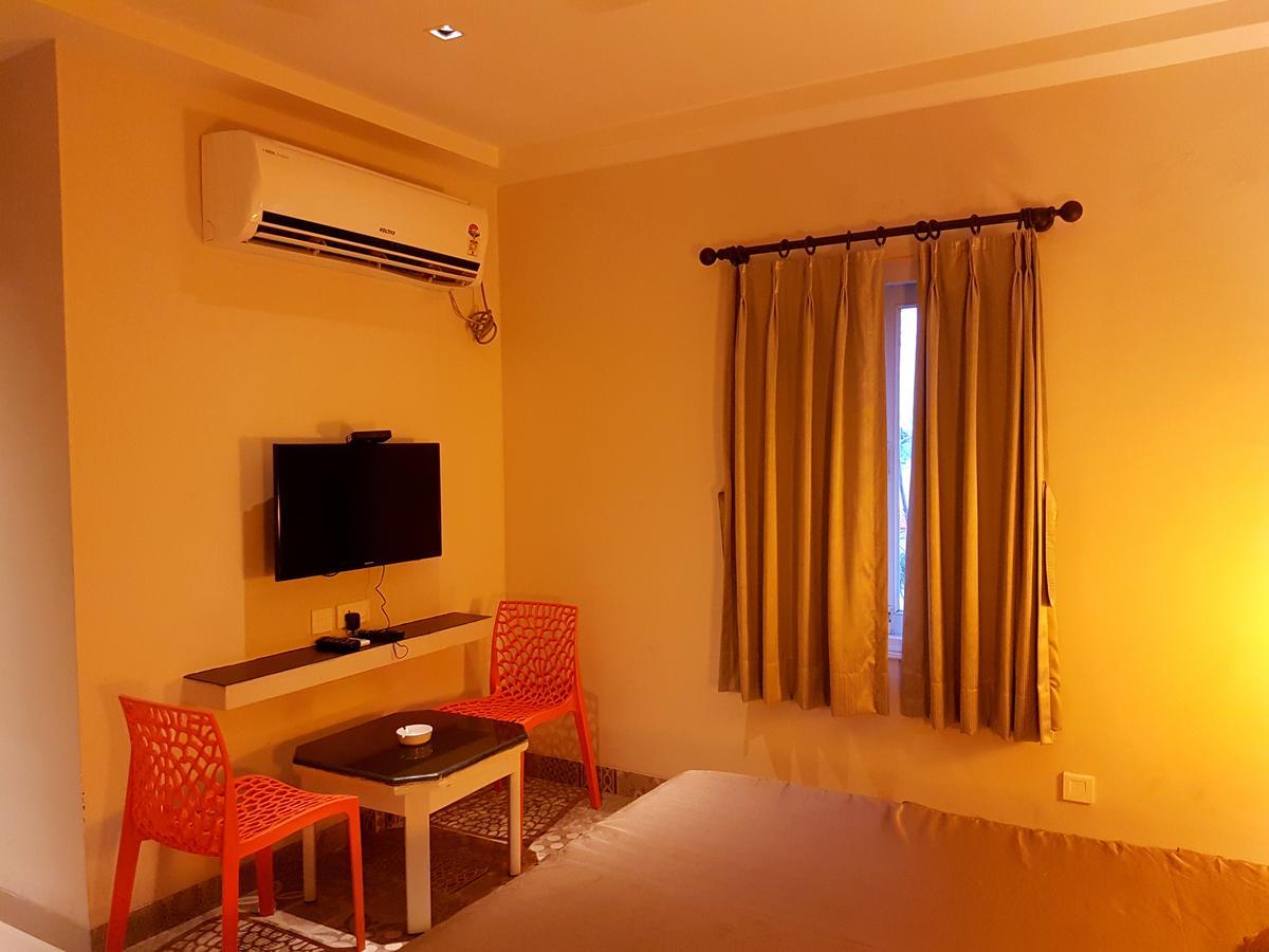 Hotel Samudra Puri Exterior photo