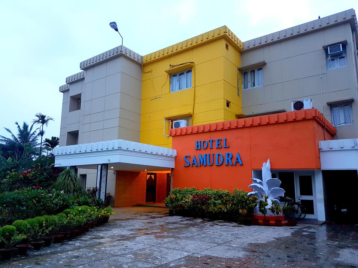 Hotel Samudra Puri Exterior photo