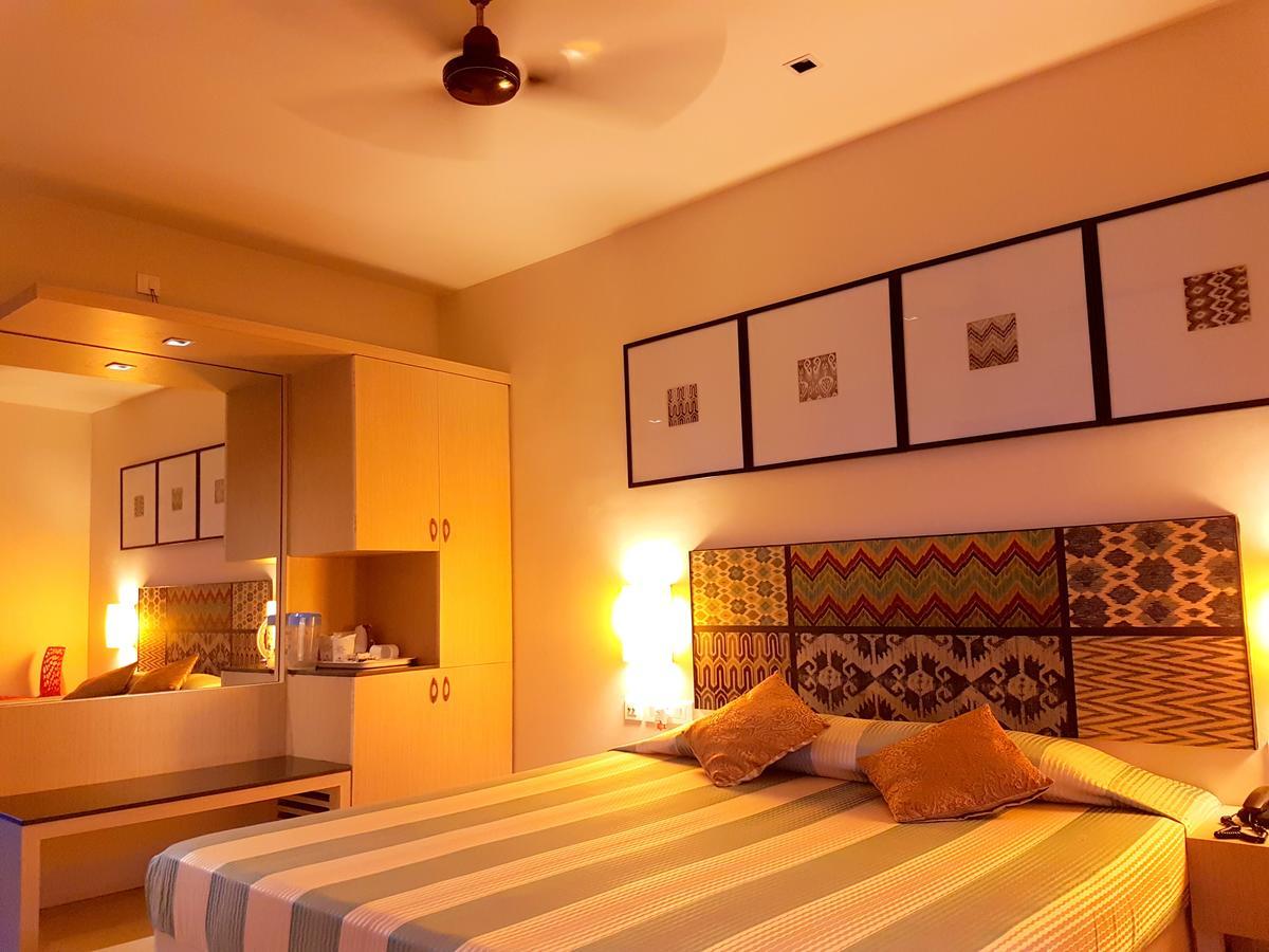 Hotel Samudra Puri Exterior photo