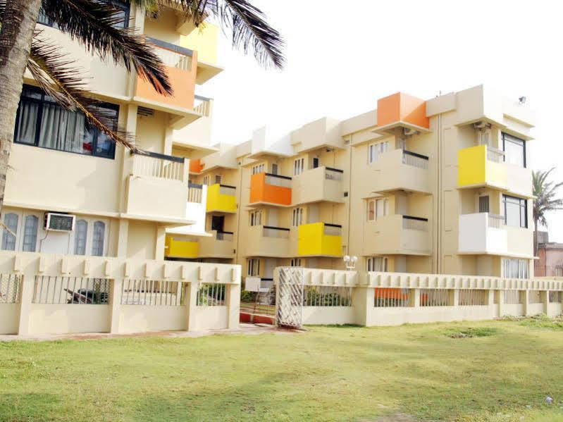Hotel Samudra Puri Exterior photo